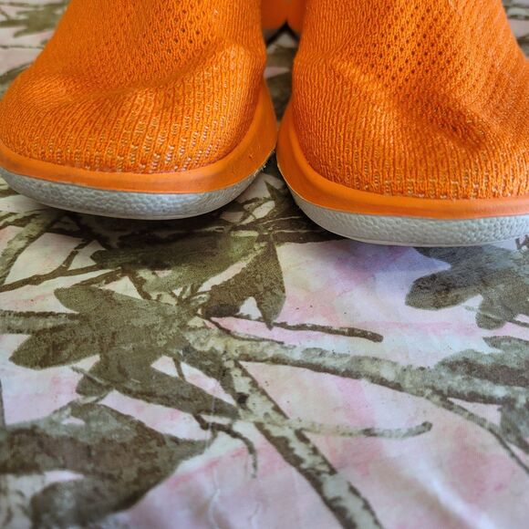Allbirds Orange Tree Dasher Relay Slip On Sneakers Womens Size 10.5 - Picture 2 of 11
